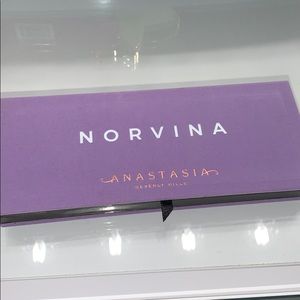 ANASTASIA BEVERLY HILLS NORVINA PALETTE